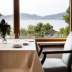 Pazo Escudos & Vigo
