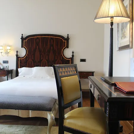 Hotel Pazo Escudos &