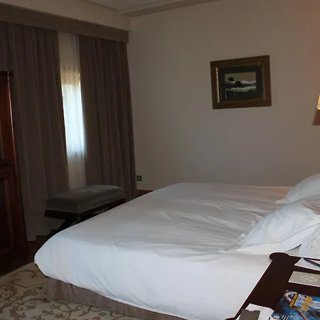 Hotel Pazo Escudos & Vigo